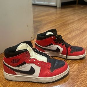 Red low top, Air Jordan